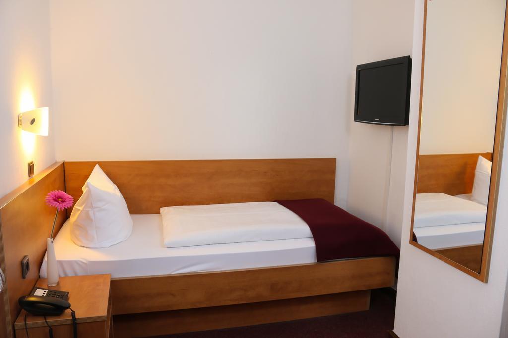 City Hotel Journal Wolfsburg Dış mekan fotoğraf